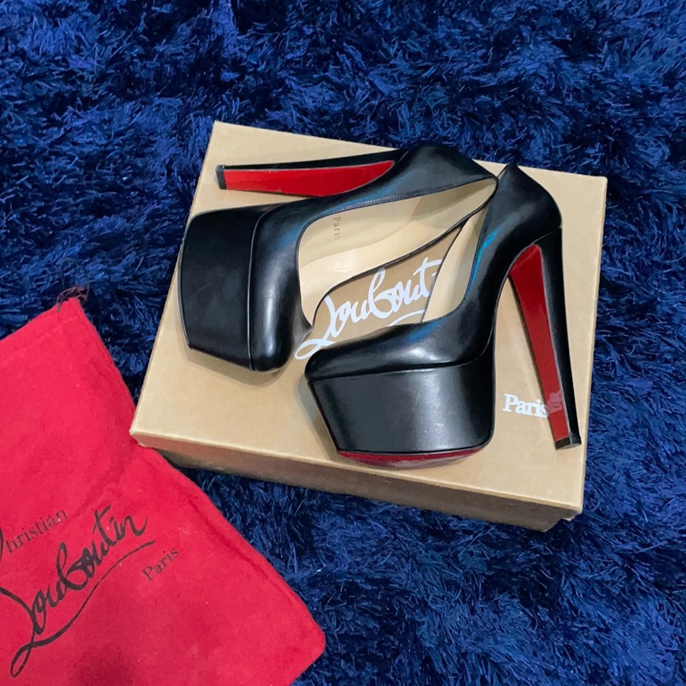 Christian louboutin women black heels size 37.5